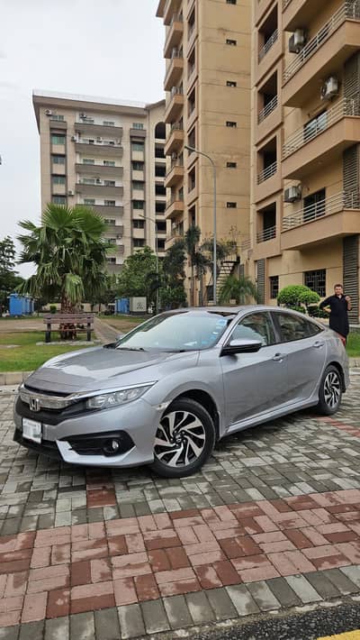 Honda Civic Oriel 1.8 i-VTEC 2018 | Sunroof | 103,423 KM