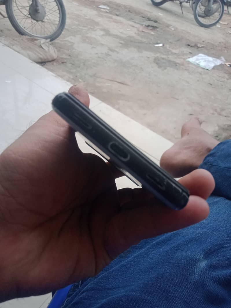 Google Pixel 6a 1