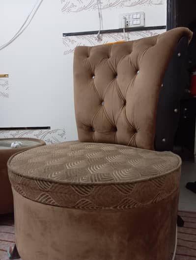 2 sofa plus table