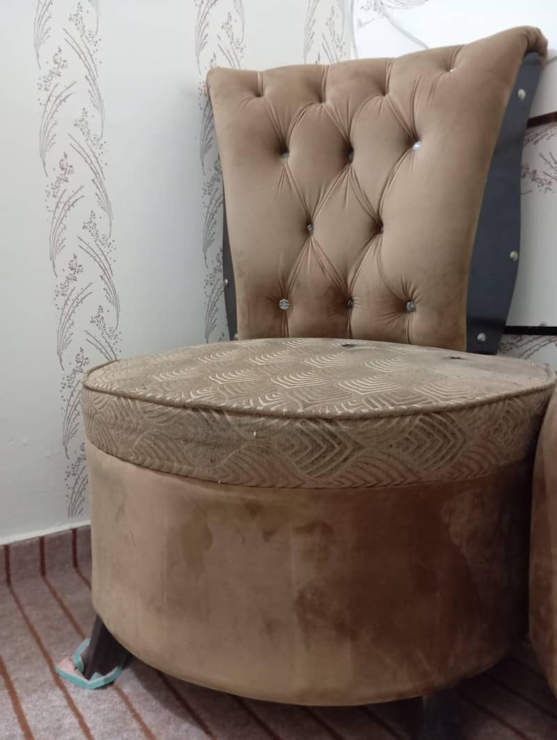 2 sofa plus table 1