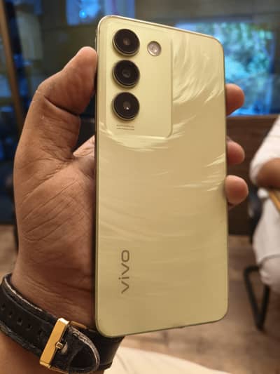 Vivo Y100