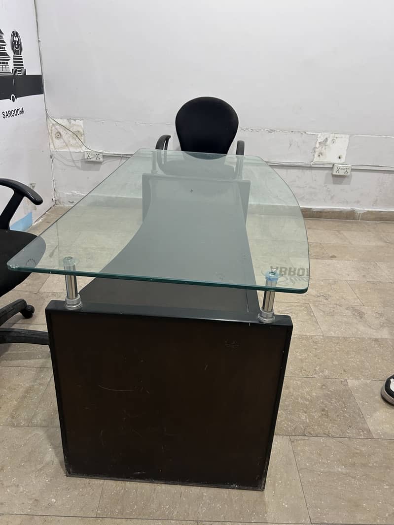 Used Executive Table 1