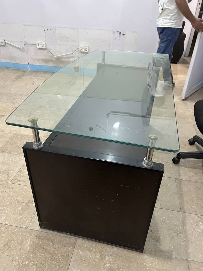 Used Executive Table 3