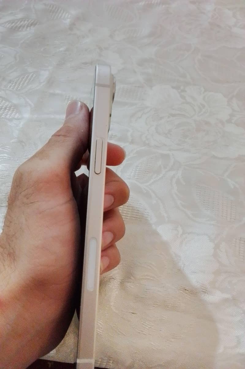 Apple iPhone 14 plus 0