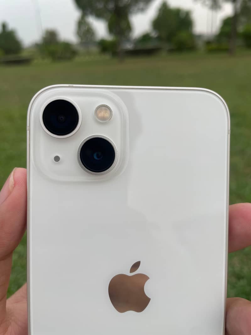 Apple iPhone 13 2