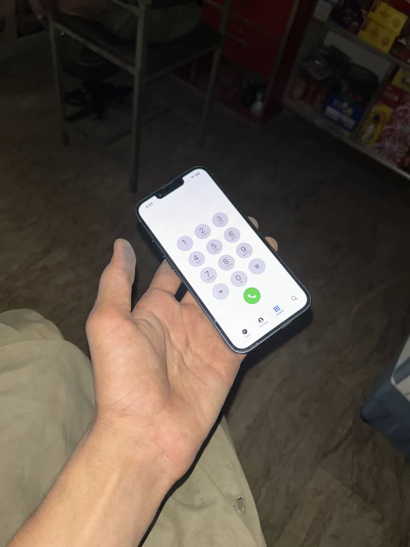 Apple iPhone 14 3