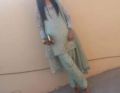 bilkul new drees hn all oky