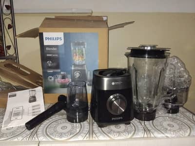 Phillips Blinder 5000 series -- HR3030. Box is opened.