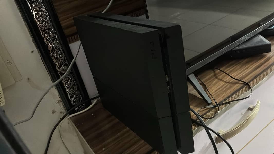 playstation 4 4