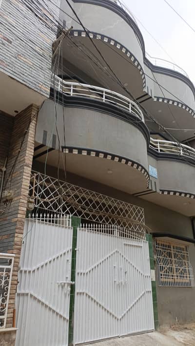 150 YARDS HOUSE FOR SALE  - GREAT OPPORTUNITY FOR INVESTORS