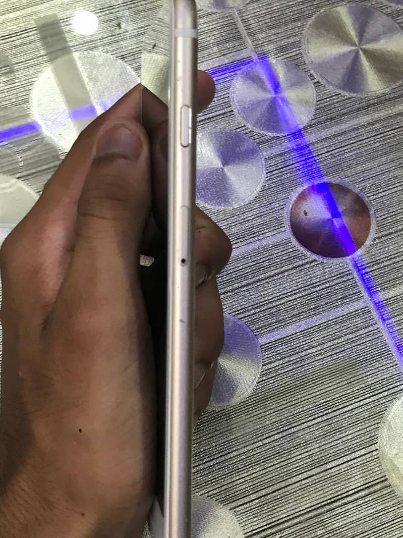Apple iPhone 6S Plus 6