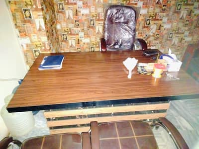 Office furniture table sofa for sale near Kohinoor one plaza