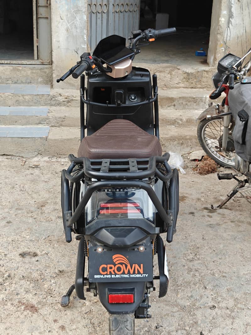 crown firefly 1