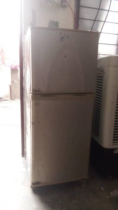 fridg for sell gas change honi hai