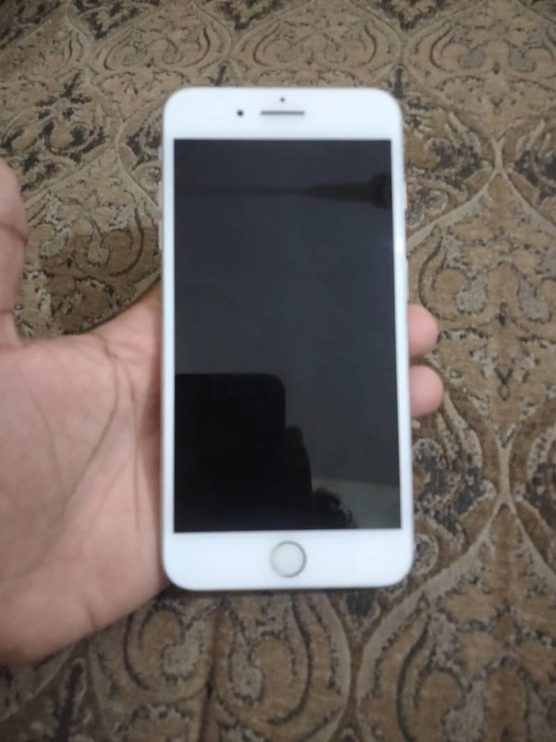 Apple iPhone 7 Plus 3