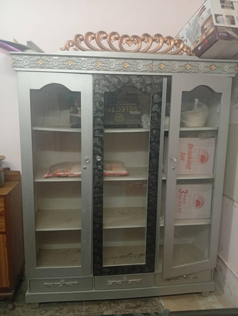 ڈریسنگ ٹیبل ، شو کیس، استری سٹینڈ 1