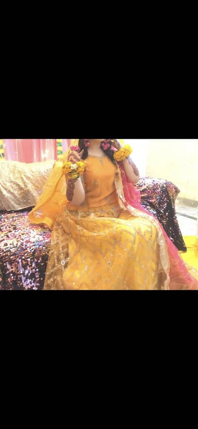 MEHNDI OUTFIT