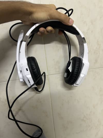 Gaming headphones