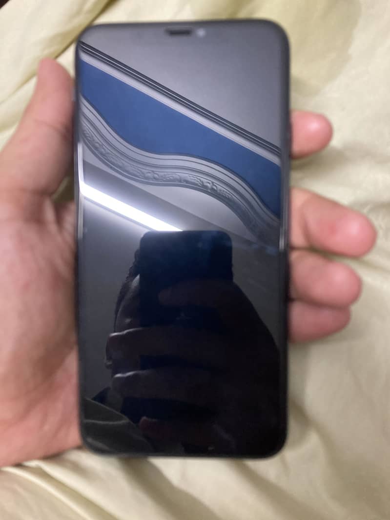 Iphone 11 pro max 2