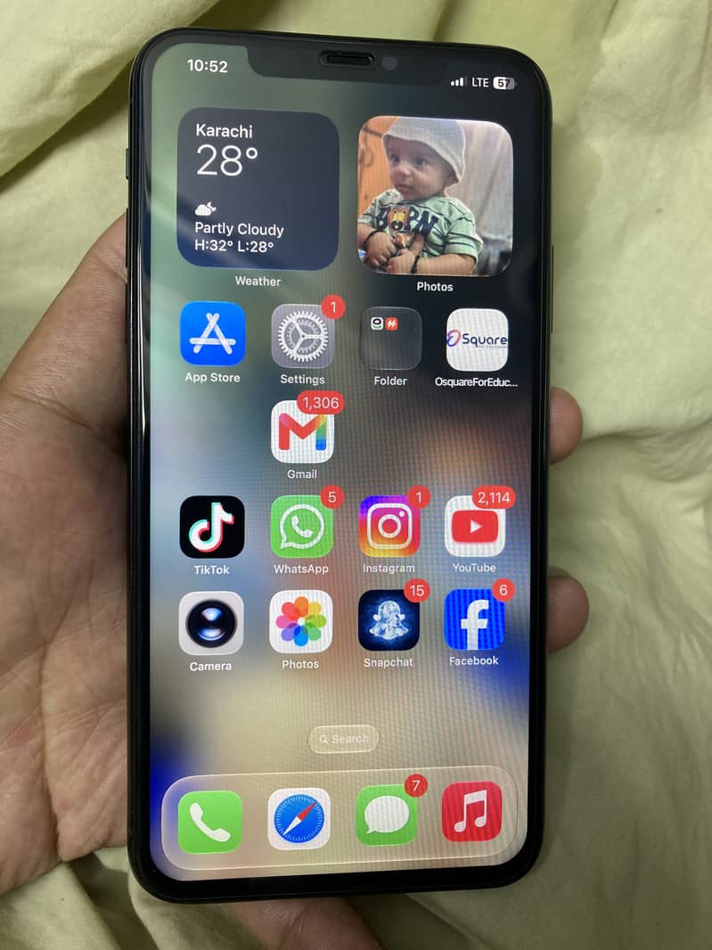 Iphone 11 pro max 4