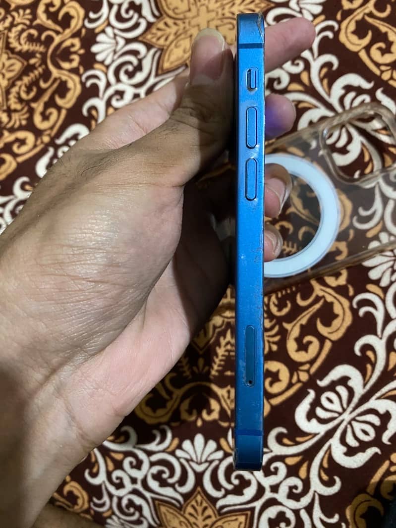 Apple iPhone 13 mini 2