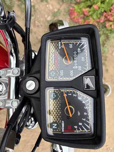 HONDA CG 125 26 GOLD EDITION FOR SELL WHATS APP 03322454793