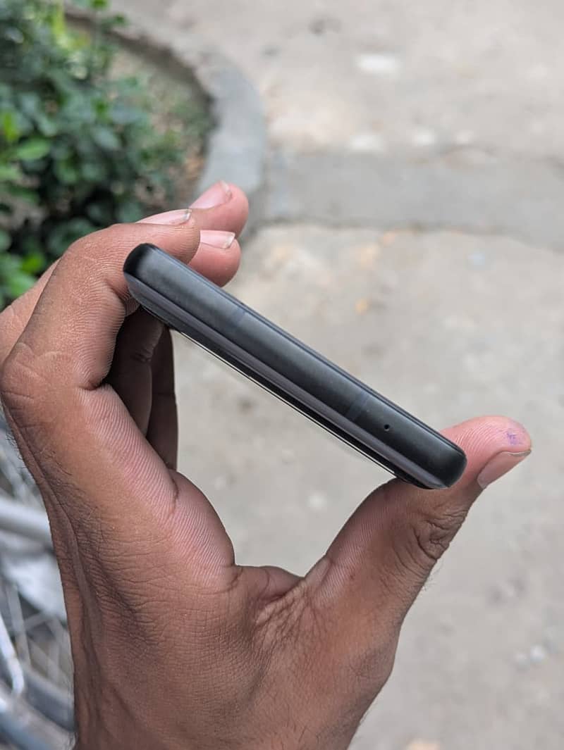 Google Pixel 6a 5
