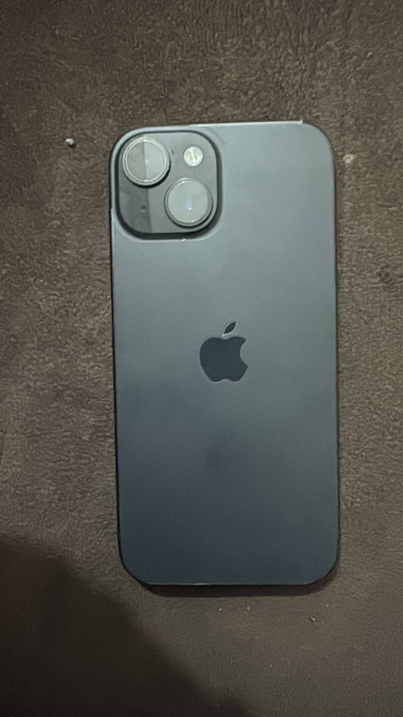 Apple iPhone 15 4