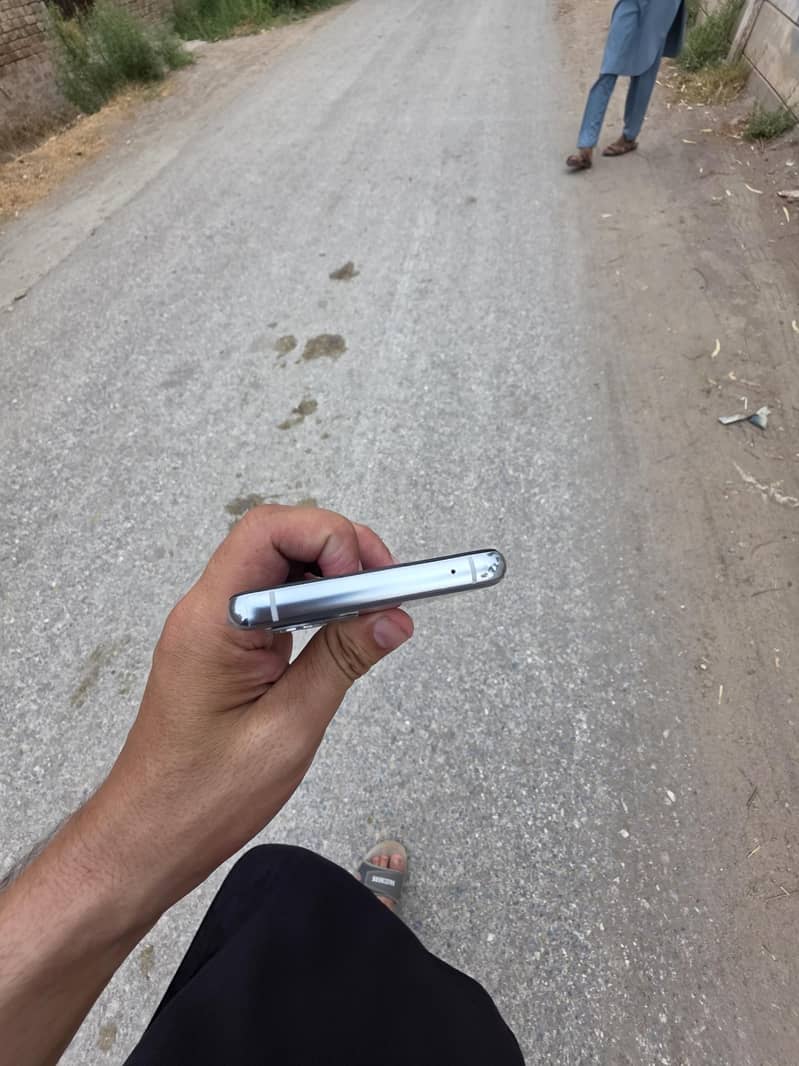 One Plus 9 Pro 5