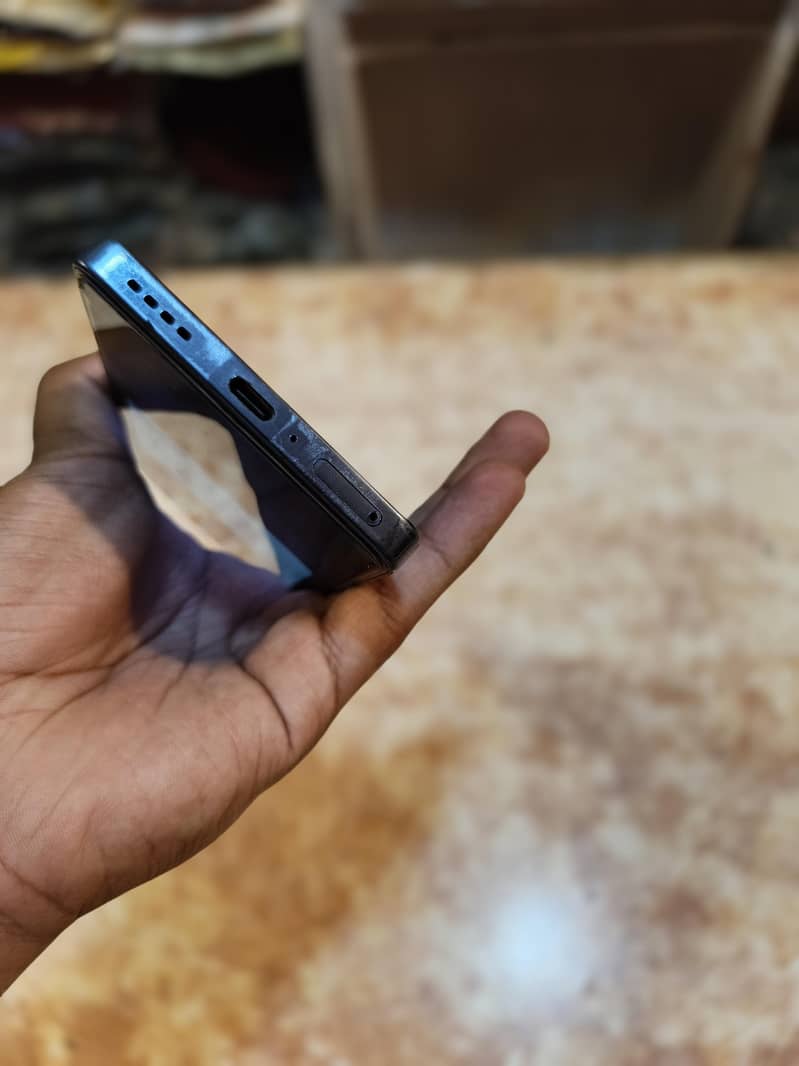 Infinix Note 40 4