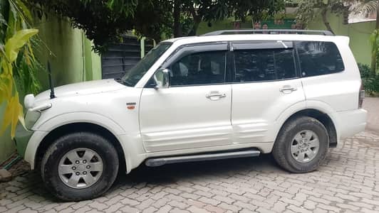 Mitsubishi Pajero 2006