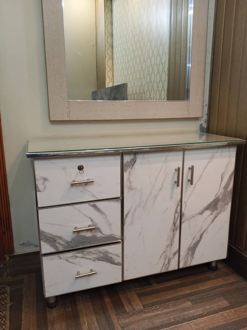 Dressing table 1