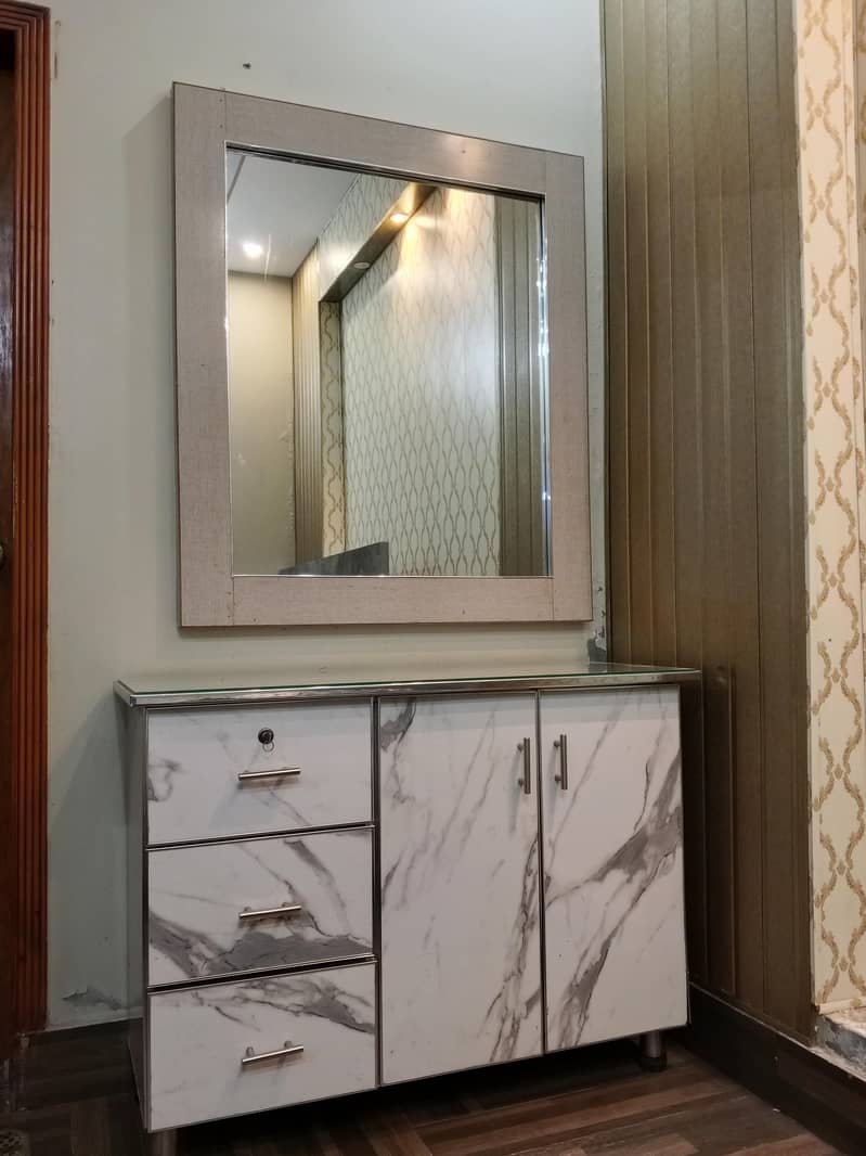Dressing table 3