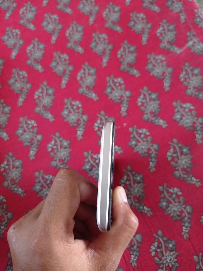 OPPO A5 4