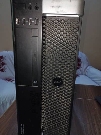 Dell Precision T5810 with Dell Monitor