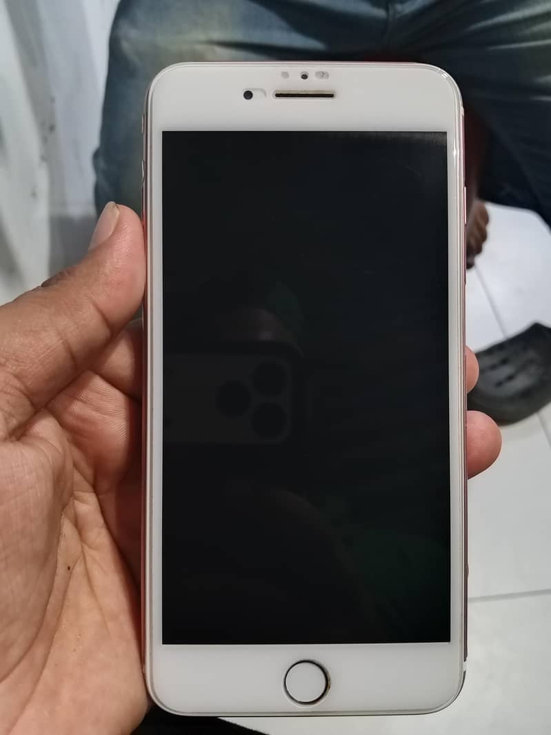 Apple iPhone 7 Plus 1