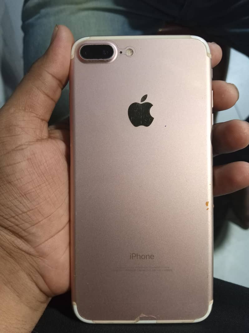 Apple iPhone 7 Plus 4