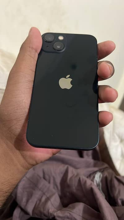 Apple iPhone 13