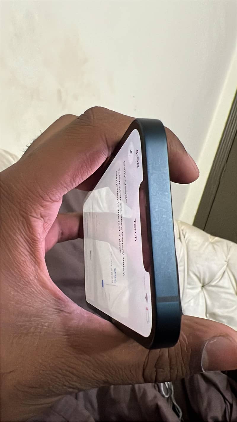 Apple iPhone 13 3