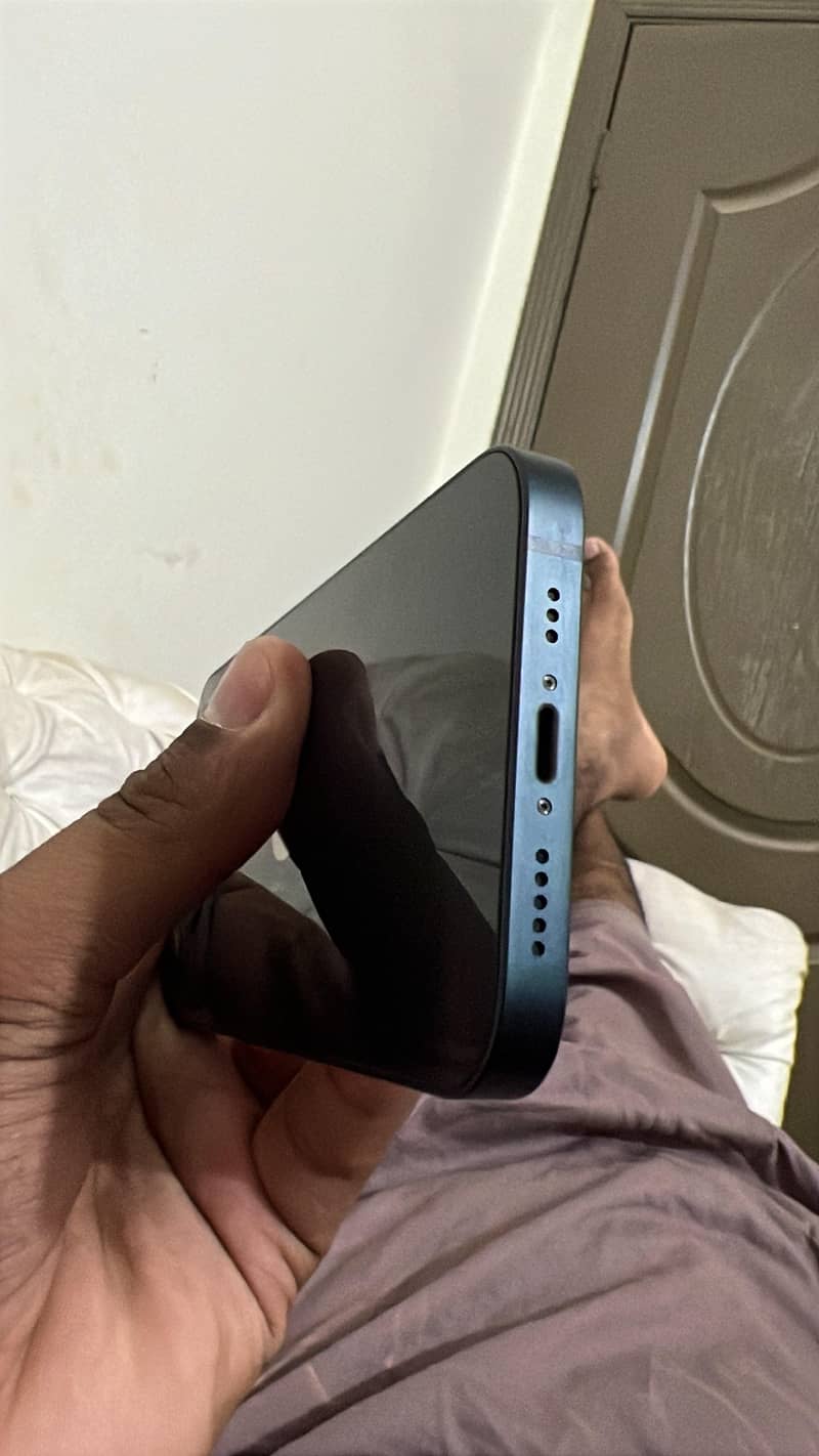 Apple iPhone 13 4