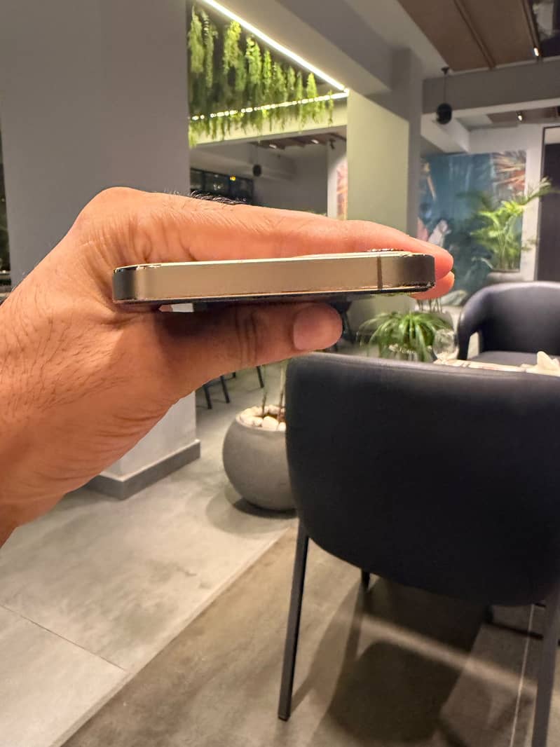 Apple iPhone 12 Pro 2