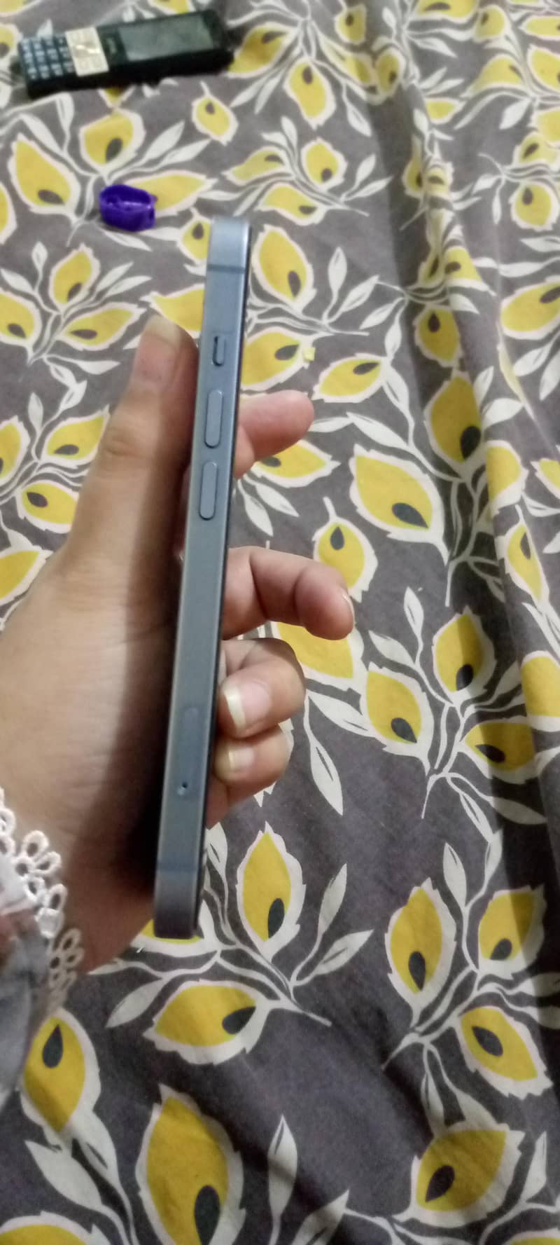 Apple iPhone 14 3