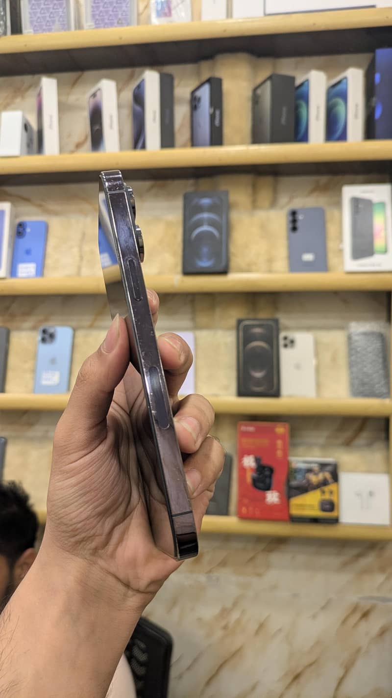 Apple iPhone 14 Pro Max 2