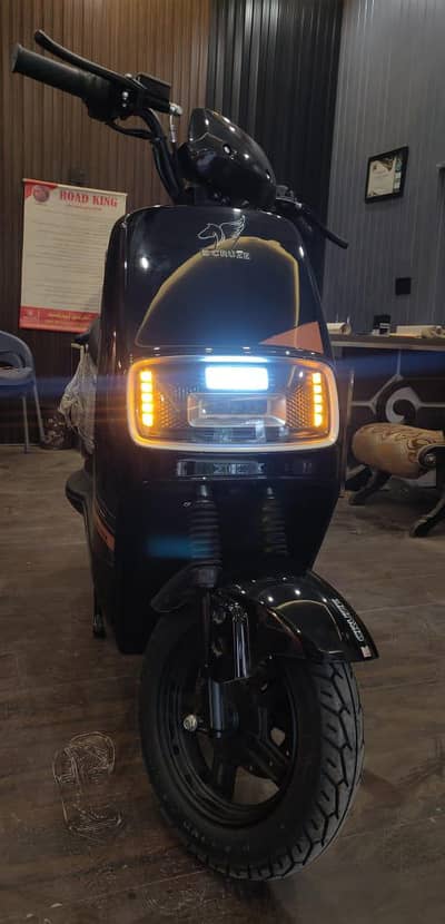E - Cruise Scooty