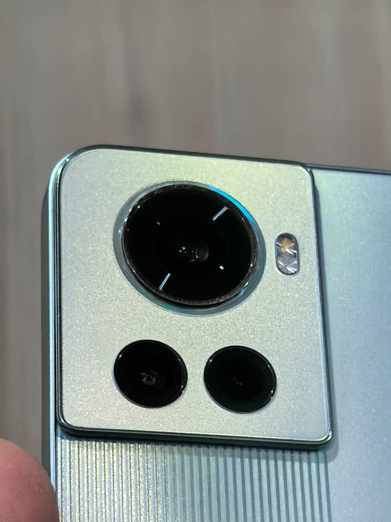 One Plus 10R 1