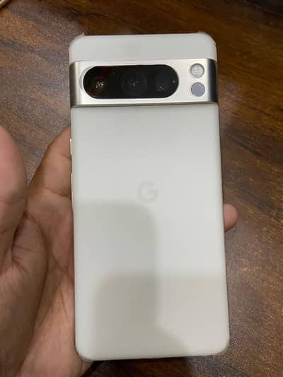 Google Pixel 8 Pro