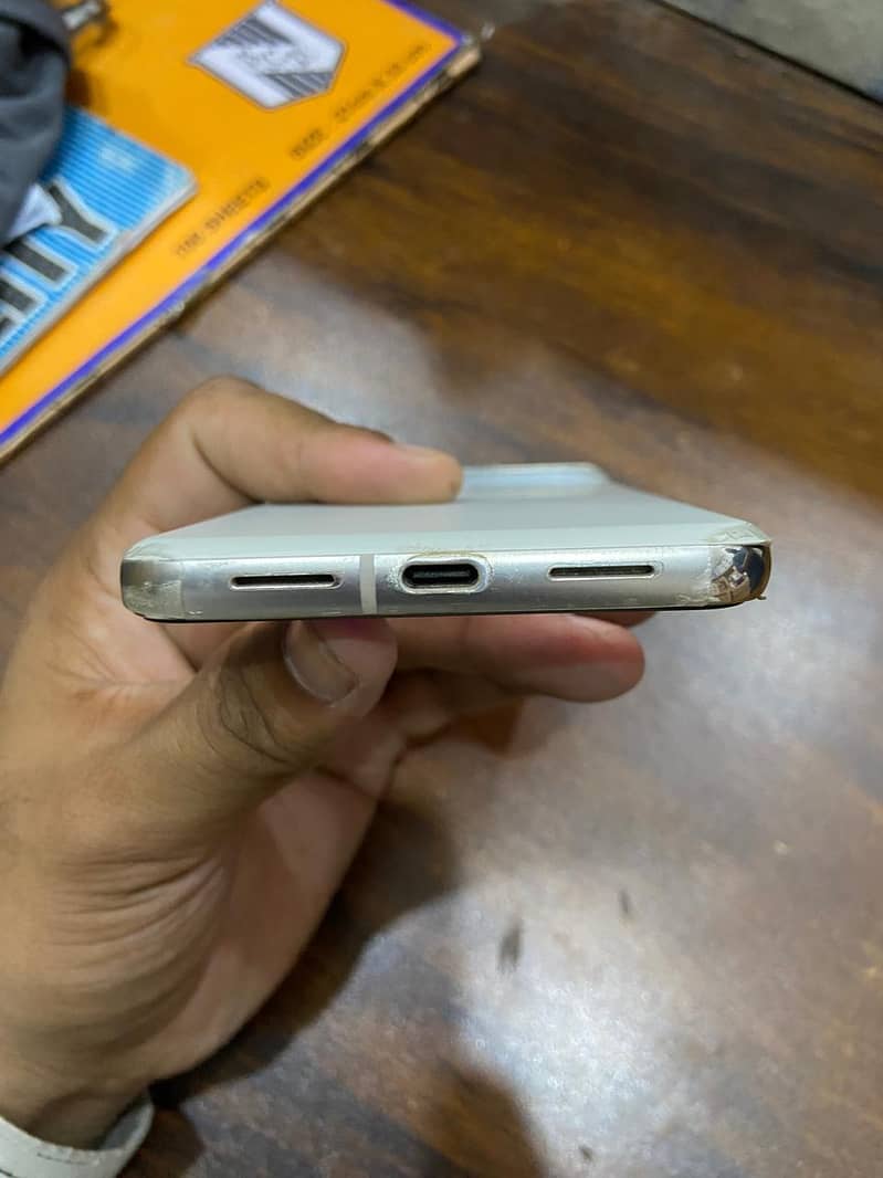 Google Pixel 8 Pro 1