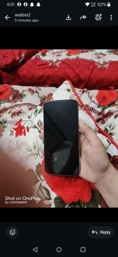 15 pro max bilkul new mbl hai ladies use phone h