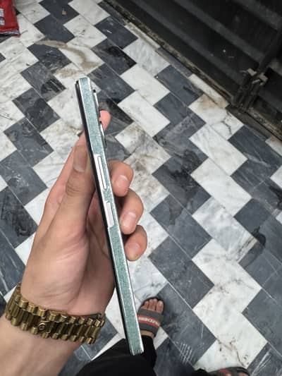 03057670058. Vivo y04 4gb 64gb all okay