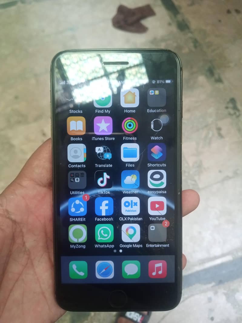 Apple iPhone 8 Plus 03238861053 0